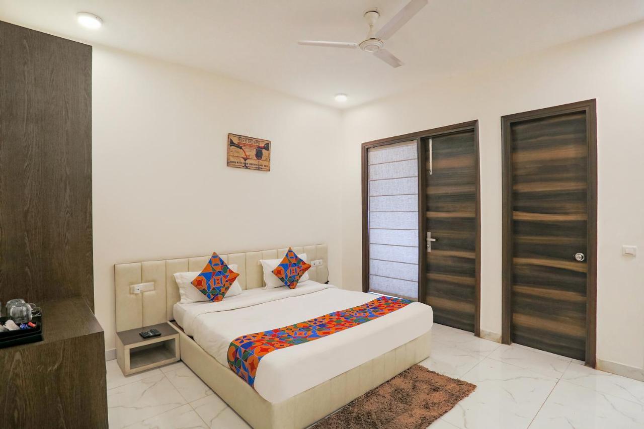 Fabhotel Ab Inn Huda City Center Gurgaon Exterior foto